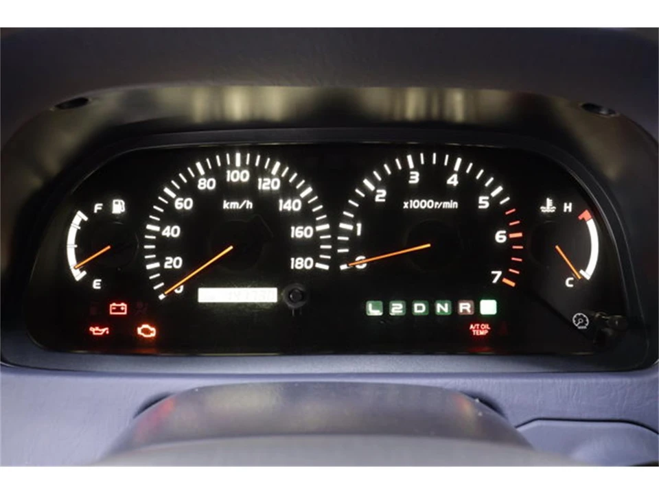 1999 Toyota J100 Land Cruiser - Image 11 of 31
