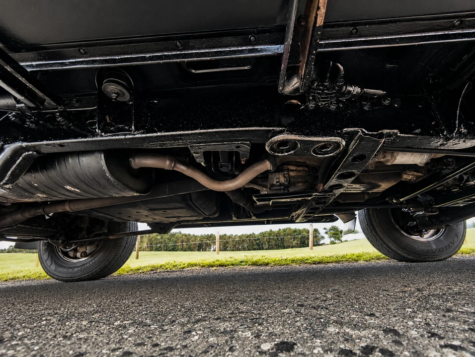 1999 Toyota J100 Land Cruiser - Image 12 of 30