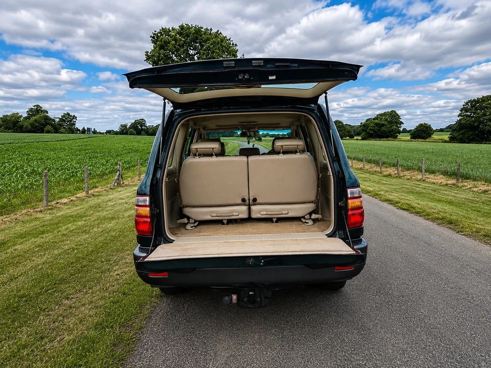 1999 Toyota J100 Land Cruiser - Image 11 of 30