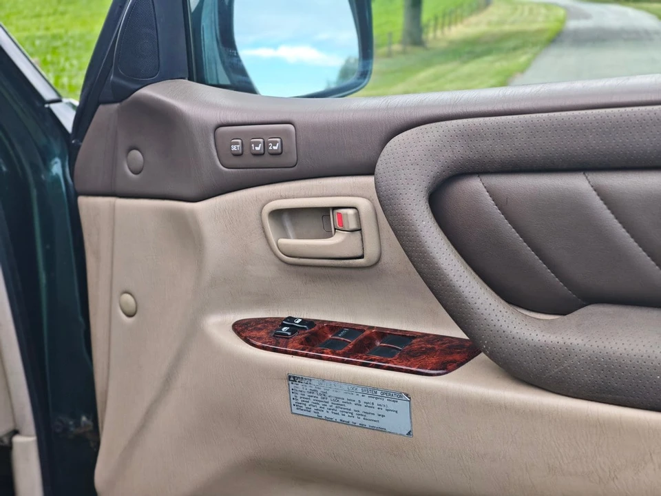 1999 Toyota J100 Land Cruiser - Image 22 of 30