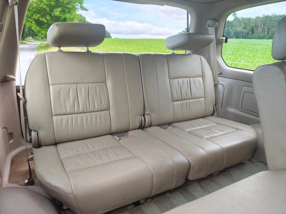 1999 Toyota J100 Land Cruiser - Image 27 of 30