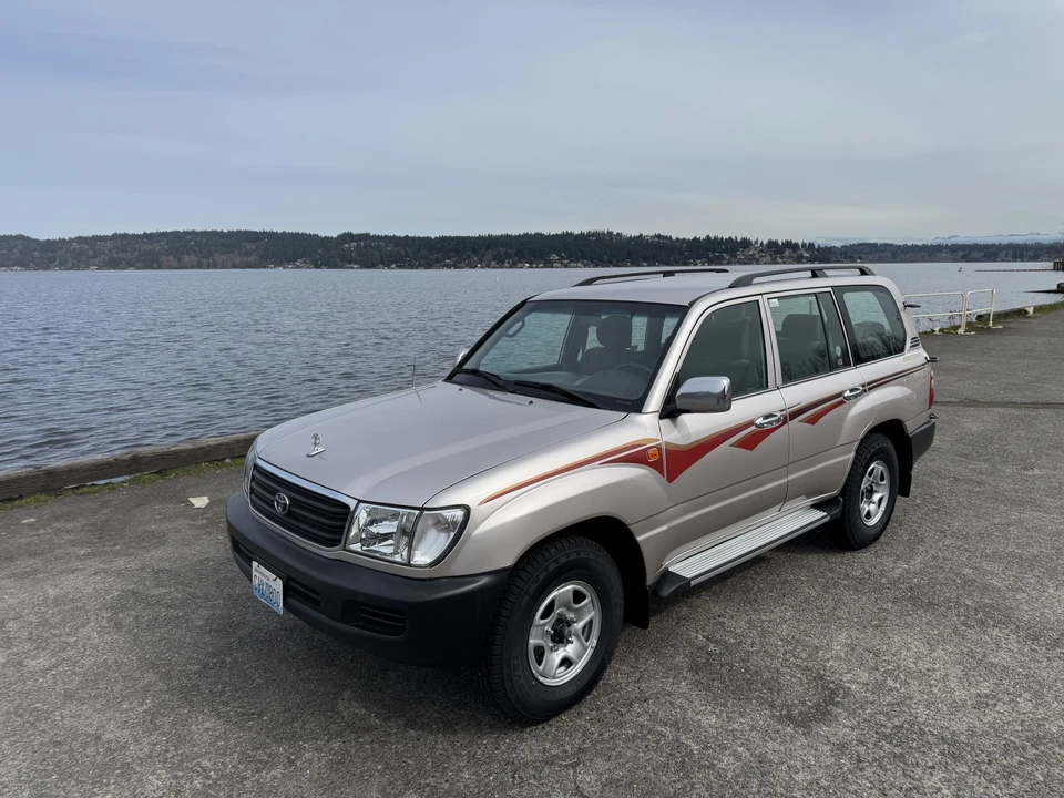 1999 Toyota J100 Land Cruiser - Image 8 of 31