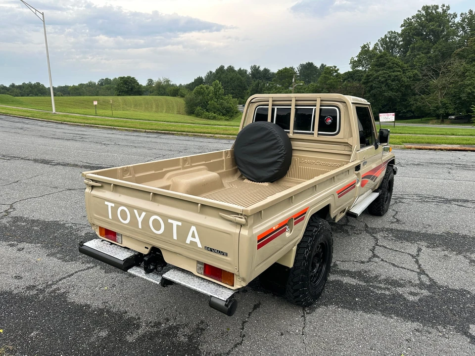 1999 Toyota J70 Land Cruiser - Image 31 of 31