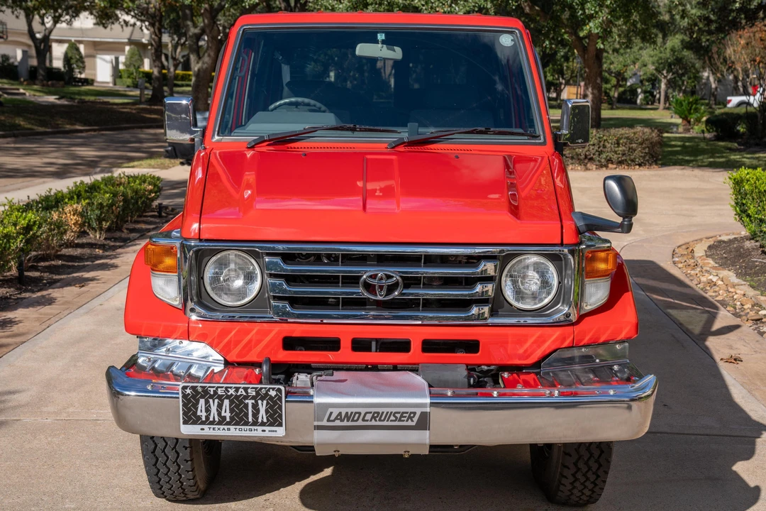 1999 Toyota J70 Land Cruiser - Image 2 of 31