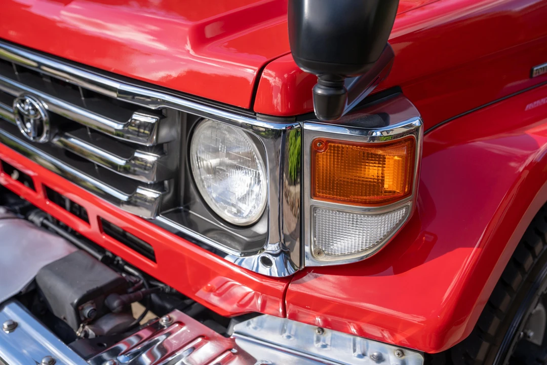 1999 Toyota J70 Land Cruiser - Image 22 of 31