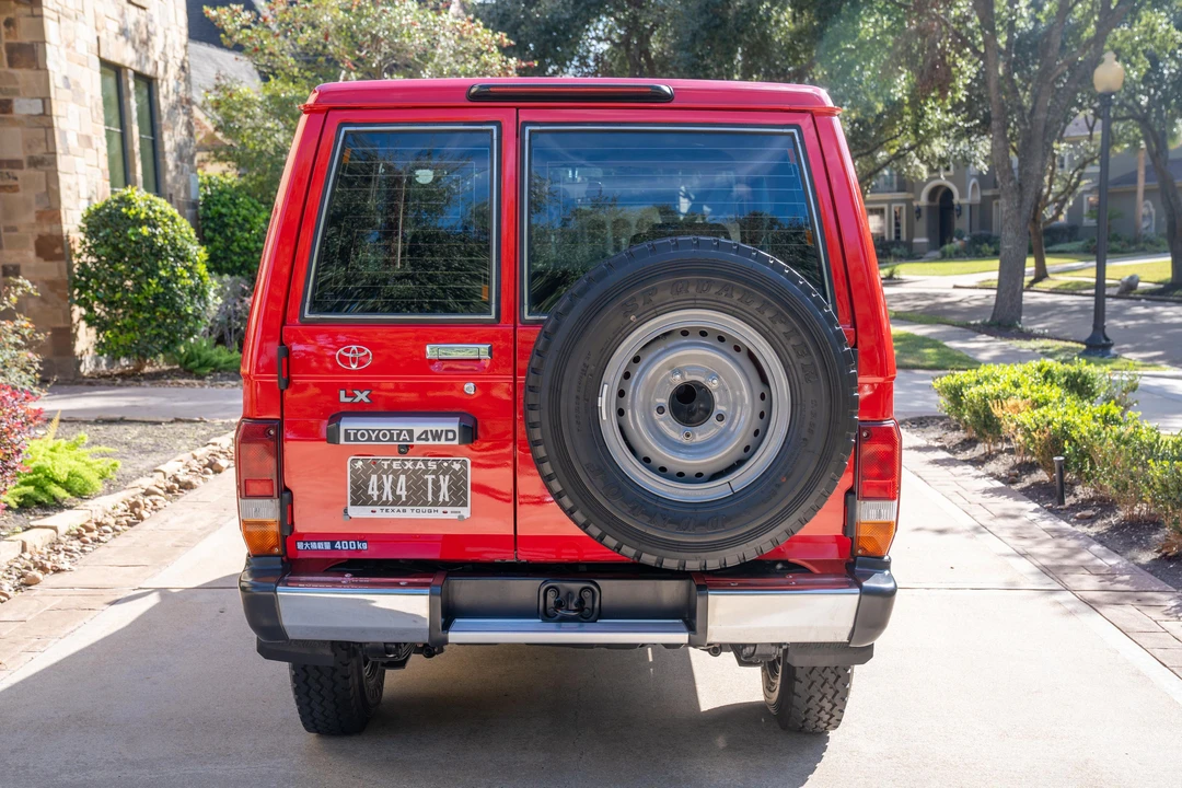 1999 Toyota J70 Land Cruiser - Image 8 of 31