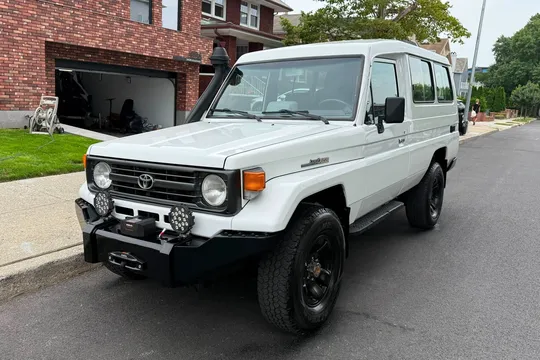 1999 Toyota Land Cruiser HZJ75 Troopy Diesel 5-Speed