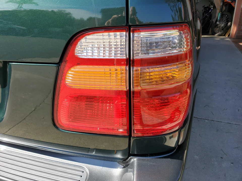 1999 Toyota J100 Land Cruiser - Image 14 of 31