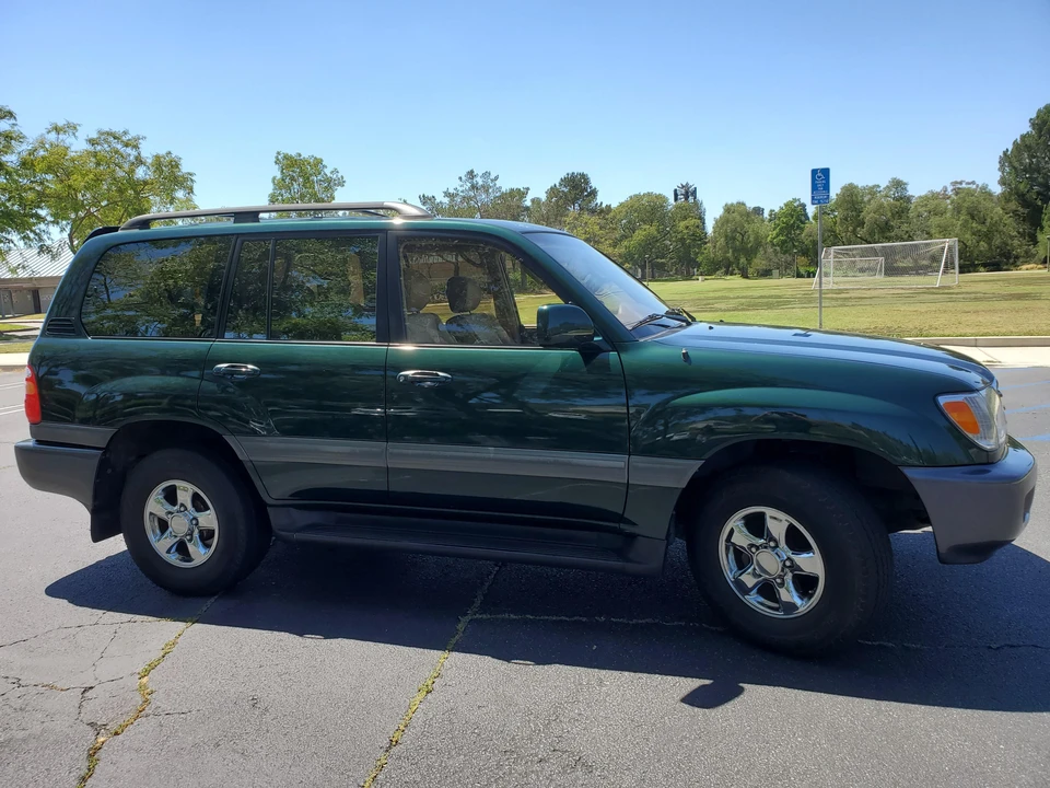 1999 Toyota J100 Land Cruiser - Image 8 of 31