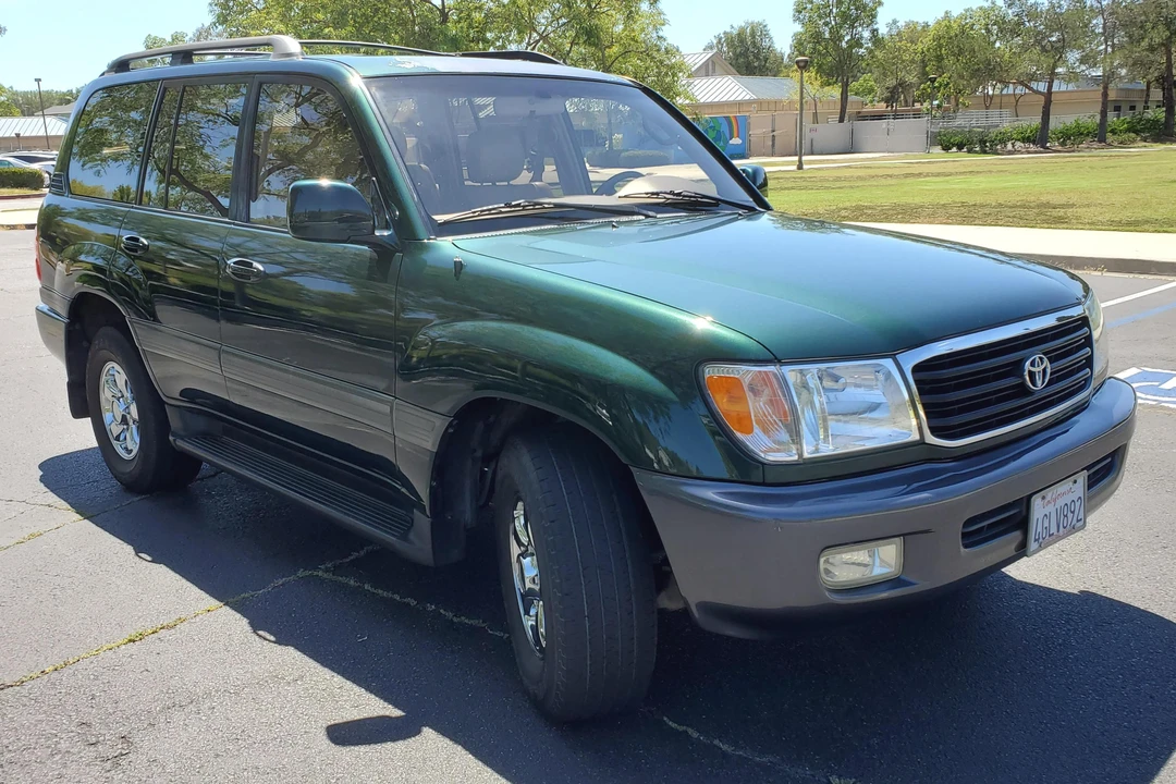 1999 Toyota J100 Land Cruiser - Image 2 of 31