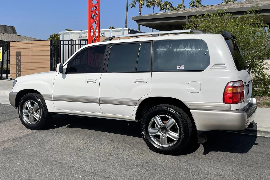 1999 Toyota J100 Land Cruiser - Image 3 of 31