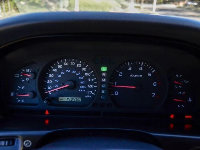 1999 Toyota J100 Land Cruiser - Image 27 of 31