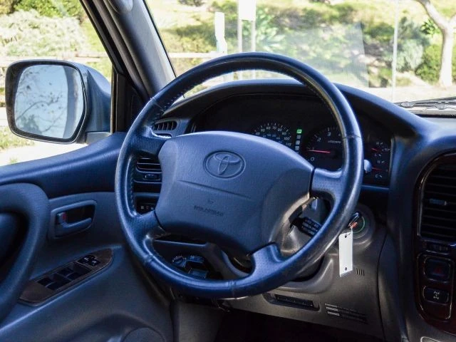 1999 Toyota J100 Land Cruiser - Image 18 of 31