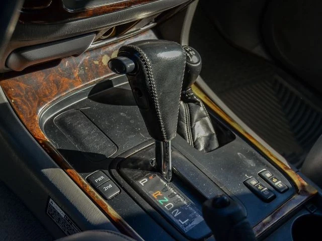 1999 Toyota J100 Land Cruiser - Image 23 of 31