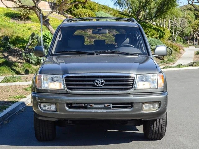 1999 Toyota J100 Land Cruiser - Image 2 of 31