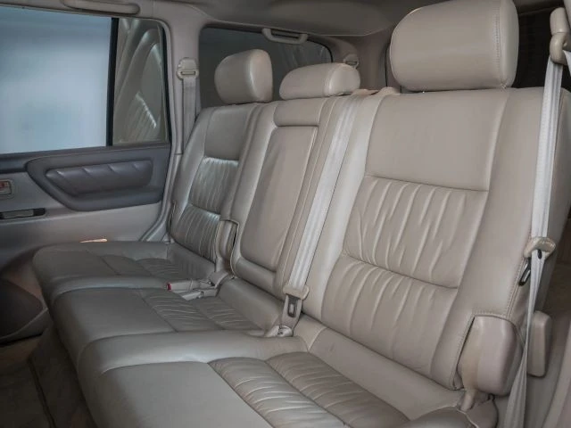 1999 Toyota J100 Land Cruiser - Image 12 of 17