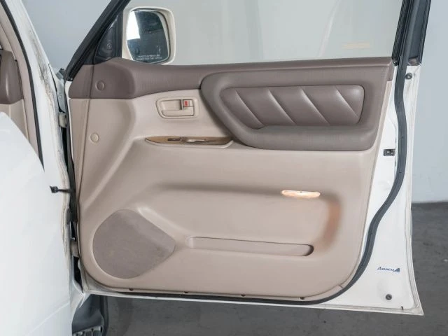 1999 Toyota J100 Land Cruiser - Image 15 of 17