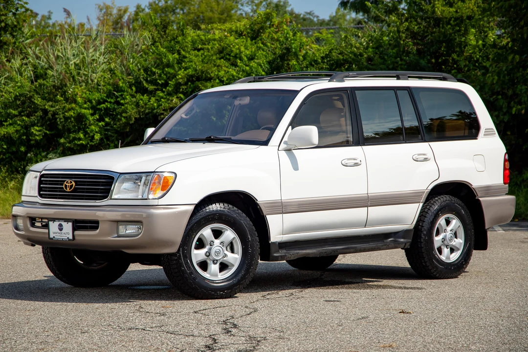 1999 Toyota J100 Land Cruiser - Image 2 of 31