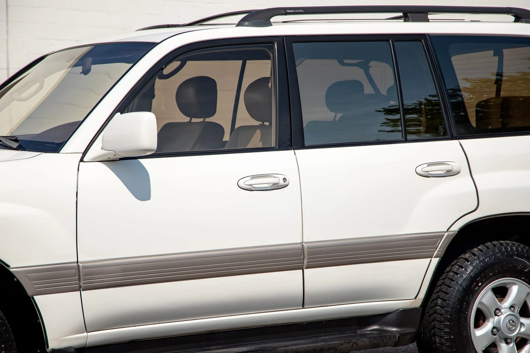 1999 Toyota J100 Land Cruiser - Image 28 of 31