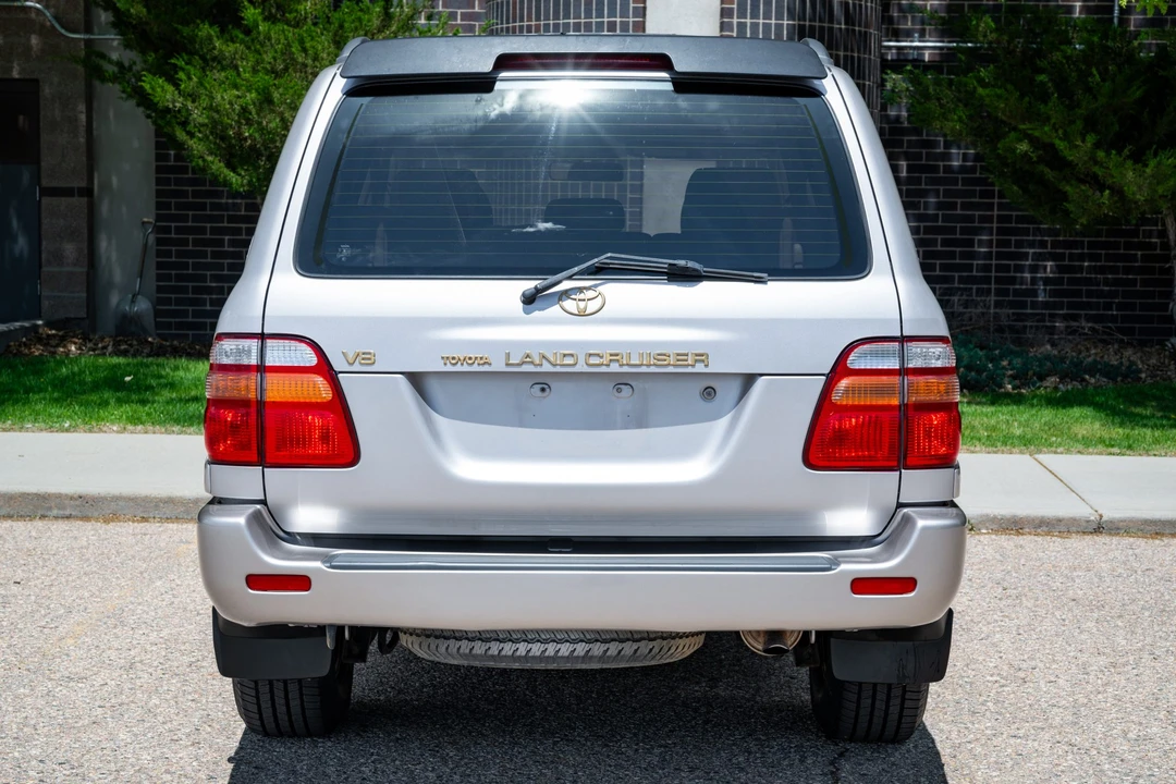 1999 Toyota J100 Land Cruiser - Image 9 of 31