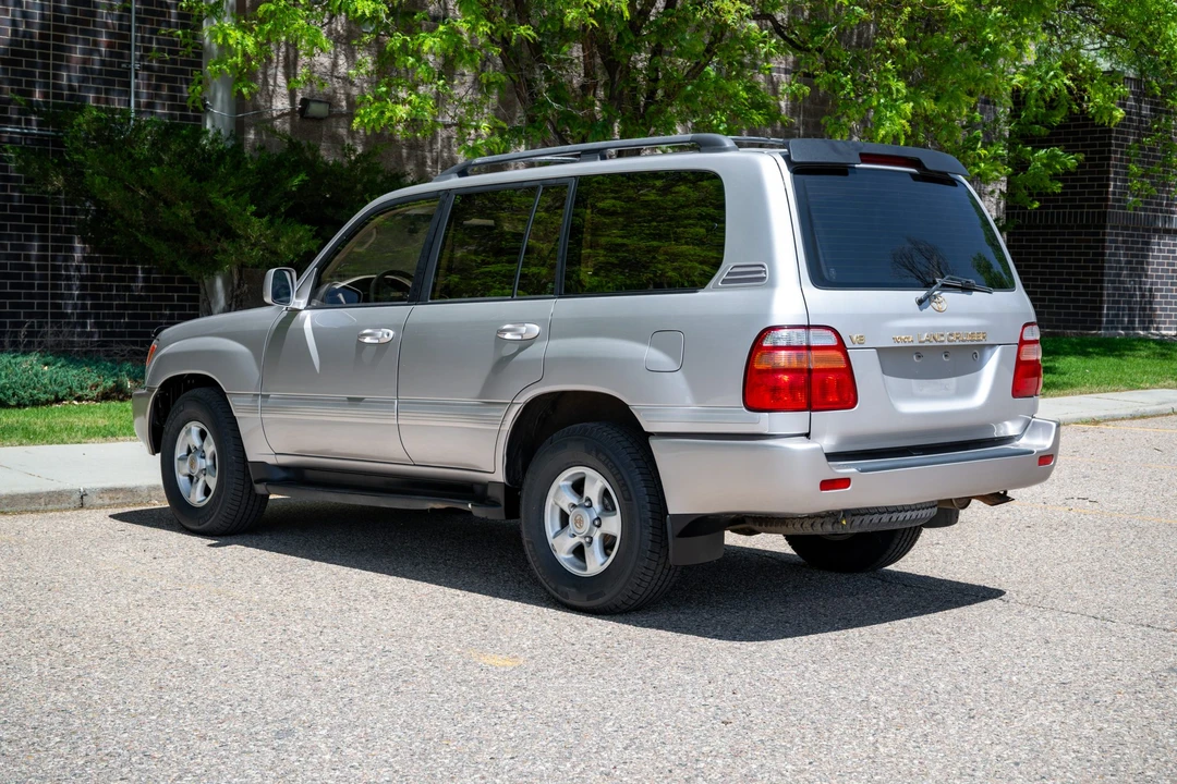 1999 Toyota J100 Land Cruiser - Image 10 of 31