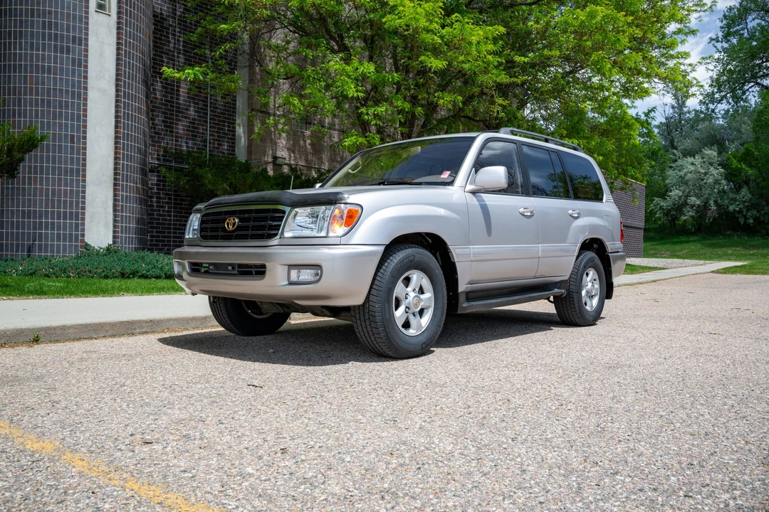 1999 Toyota J100 Land Cruiser - Image 2 of 31