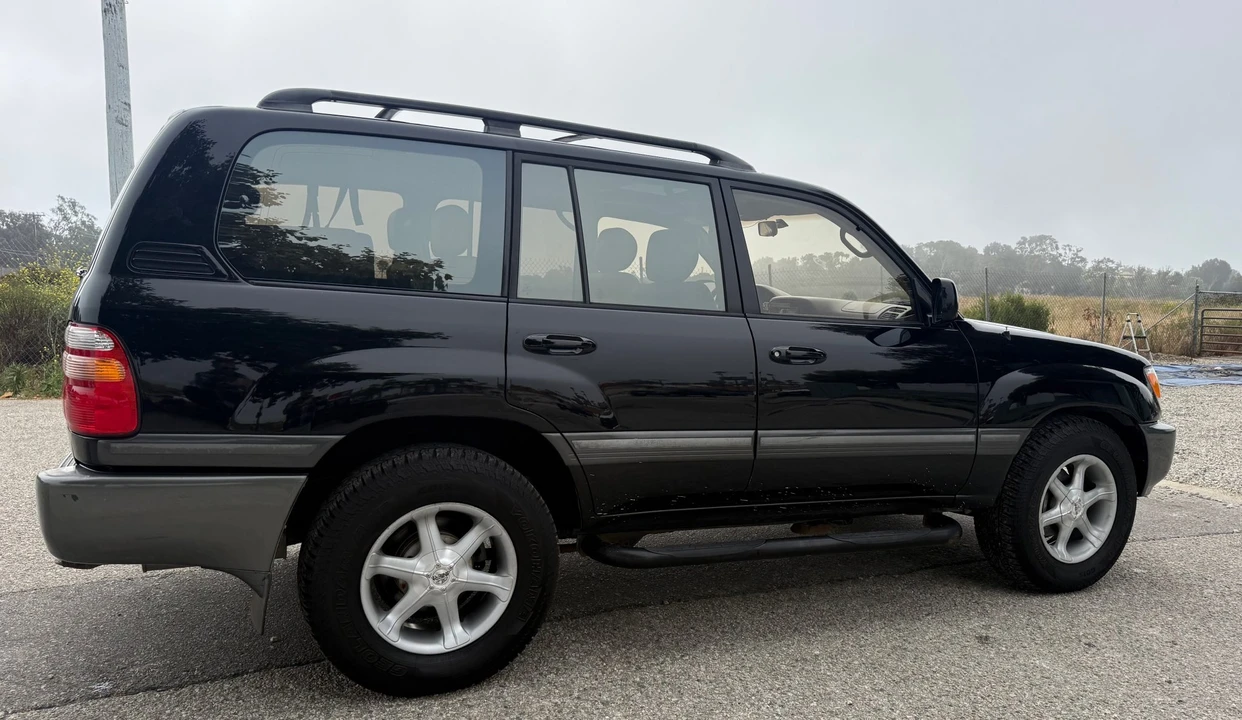 1999 Toyota J100 Land Cruiser - Image 12 of 31