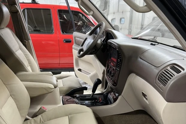 1999 Toyota J100 Land Cruiser - Image 4 of 8