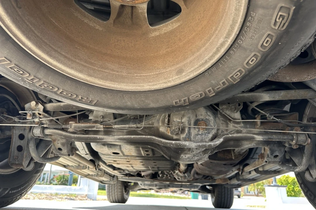 1999 Toyota J100 Land Cruiser - Image 7 of 7