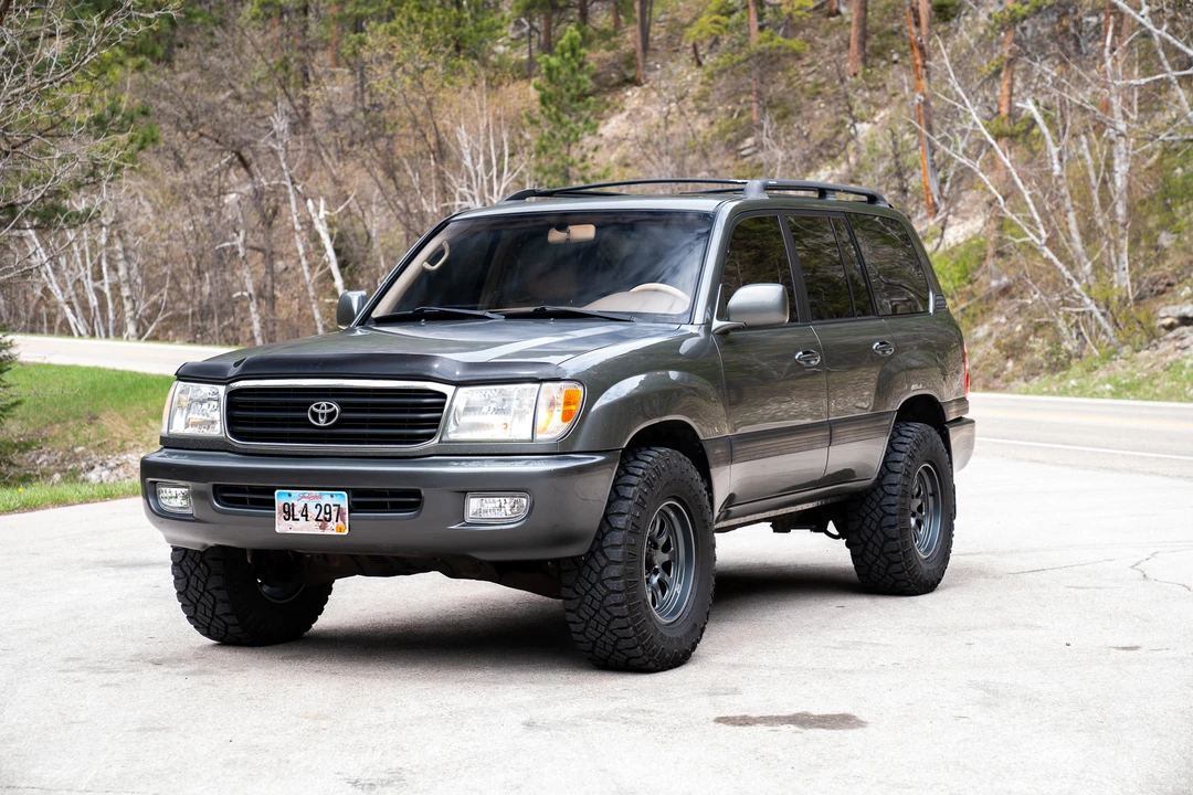 1999 Toyota J100 Land Cruiser - Image 2 of 31