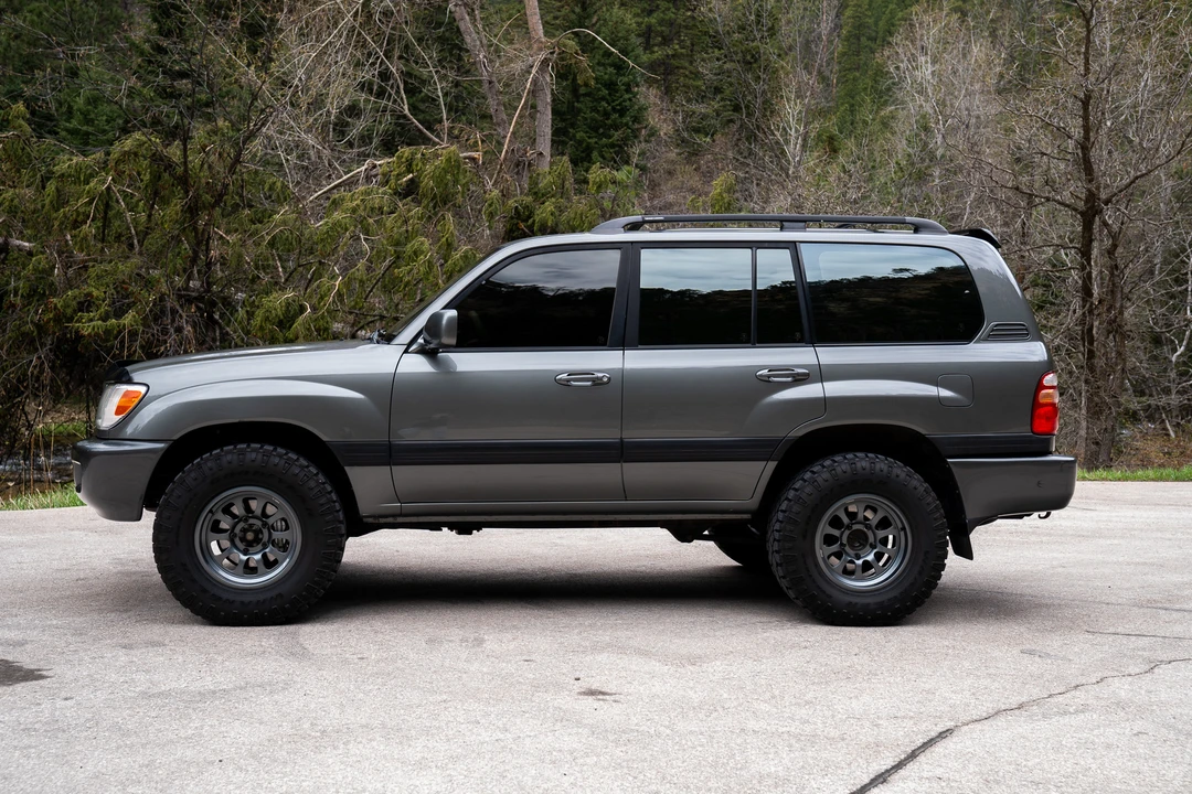 1999 Toyota J100 Land Cruiser - Image 10 of 31