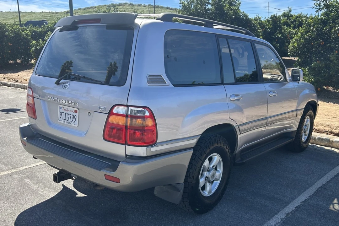 1999 Toyota J100 Land Cruiser - Image 2 of 7
