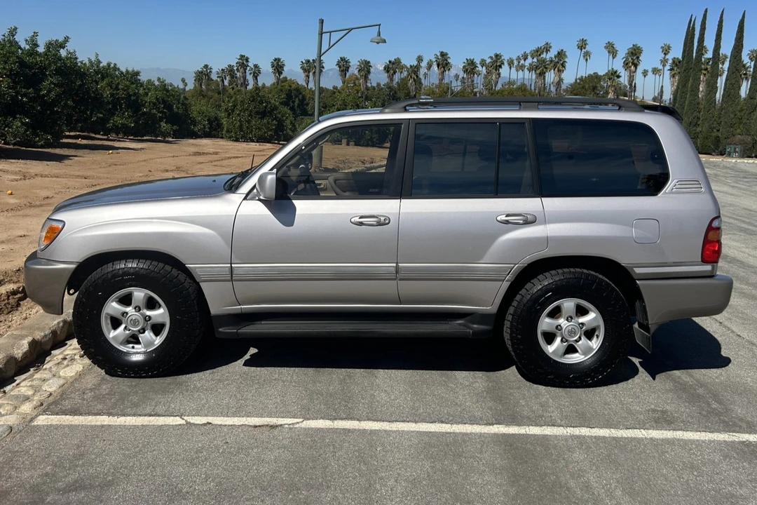 1999 Toyota J100 Land Cruiser - Image 3 of 7