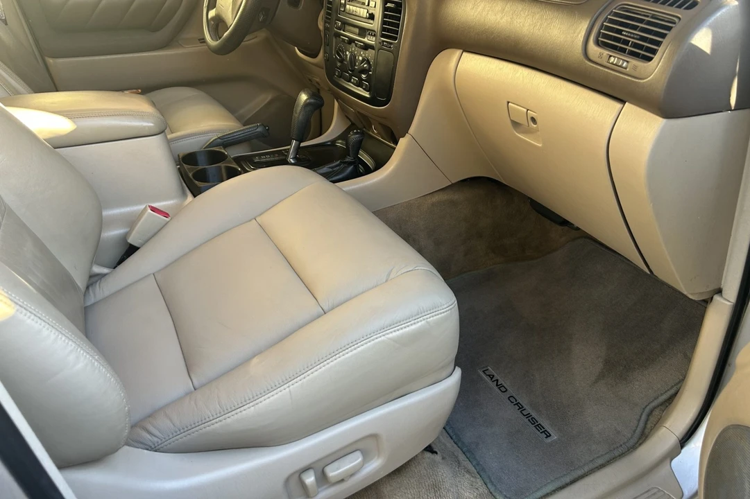 1999 Toyota J100 Land Cruiser - Image 4 of 7