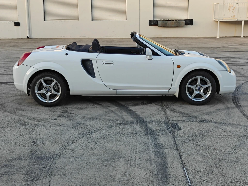 1999 Toyota MR2 Spyder/MR-S - Image 12 of 31