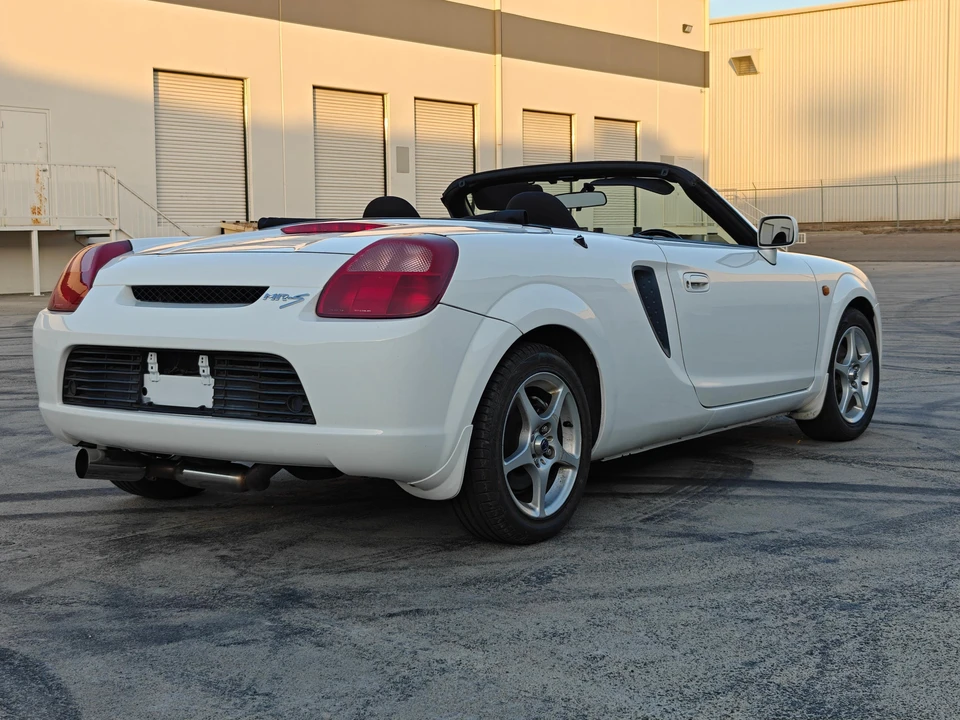 1999 Toyota MR2 Spyder/MR-S - Image 11 of 31