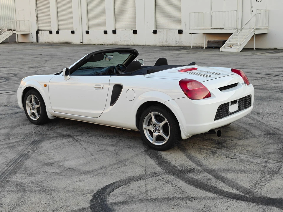 1999 Toyota MR2 Spyder/MR-S - Image 8 of 31