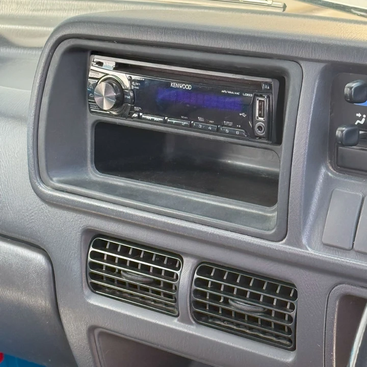 1999 Toyota - Image 15 of 21