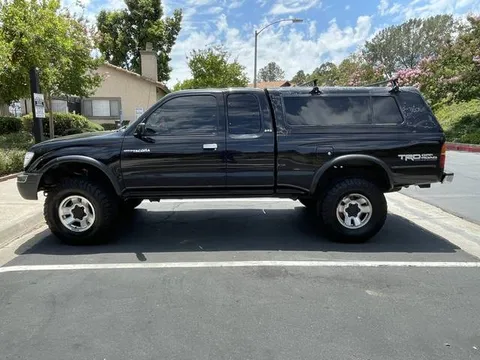 1999 Toyota Tacoma 4x4 King-Cab TRD Off-Road