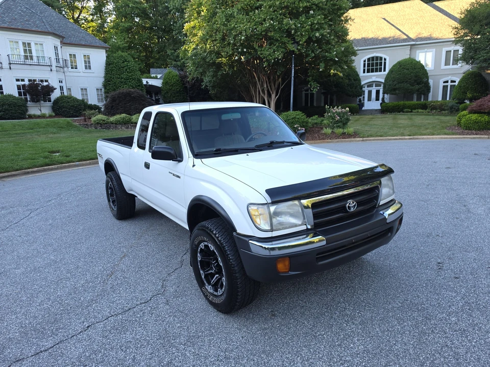 1999 Toyota Tacoma 1st Gen - Image 17 of 31