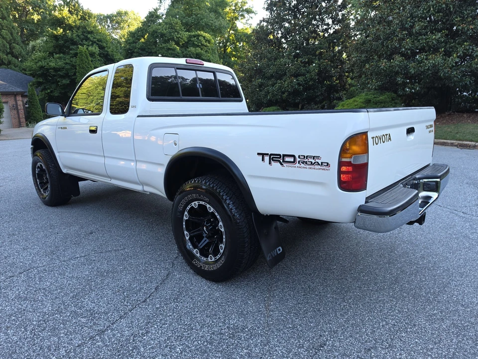 1999 Toyota Tacoma 1st Gen - Image 5 of 31