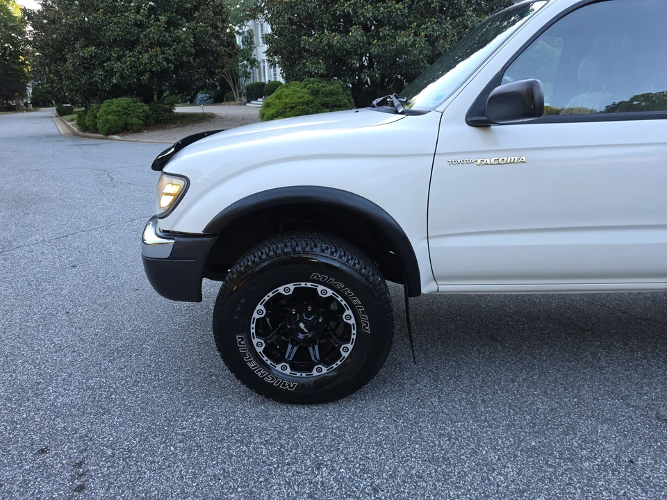 1999 Toyota Tacoma 1st Gen - Image 19 of 31