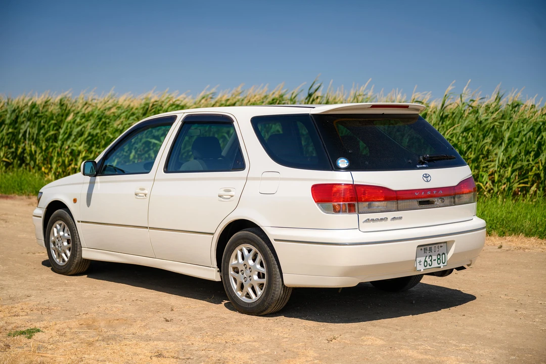 1999 Toyota Vista - Image 10 of 31