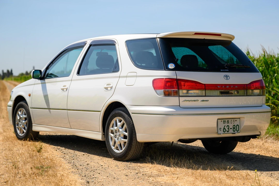 1999 Toyota Vista - Image 4 of 31