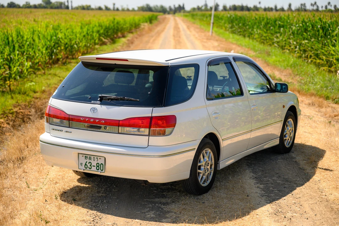 1999 Toyota Vista - Image 12 of 31