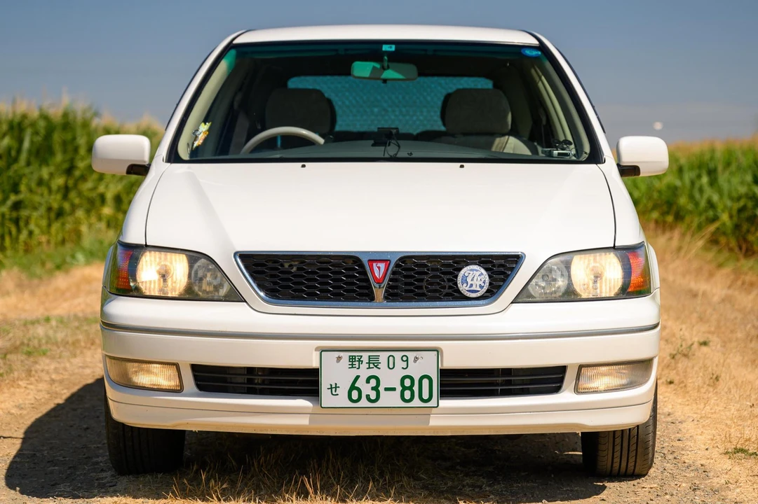1999 Toyota Vista - Image 2 of 31