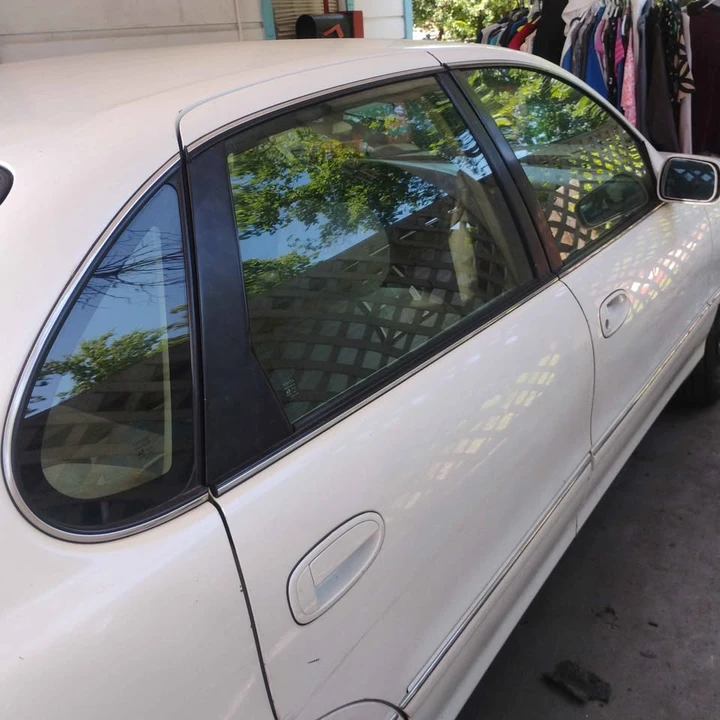 1999 Toyota Avalon 1st Gen - Image 2 of 3