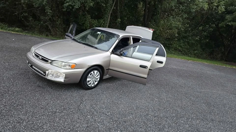1999 Toyota Corolla 8th Gen - Image 3 of 16