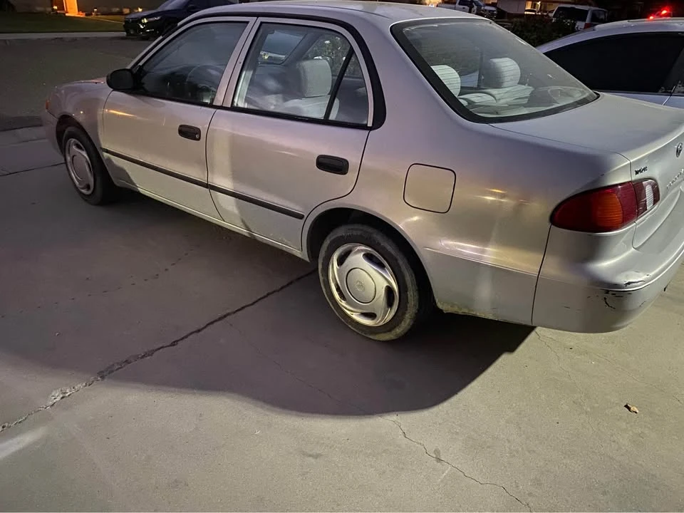 1999 Toyota Corolla 8th Gen - Image 4 of 5