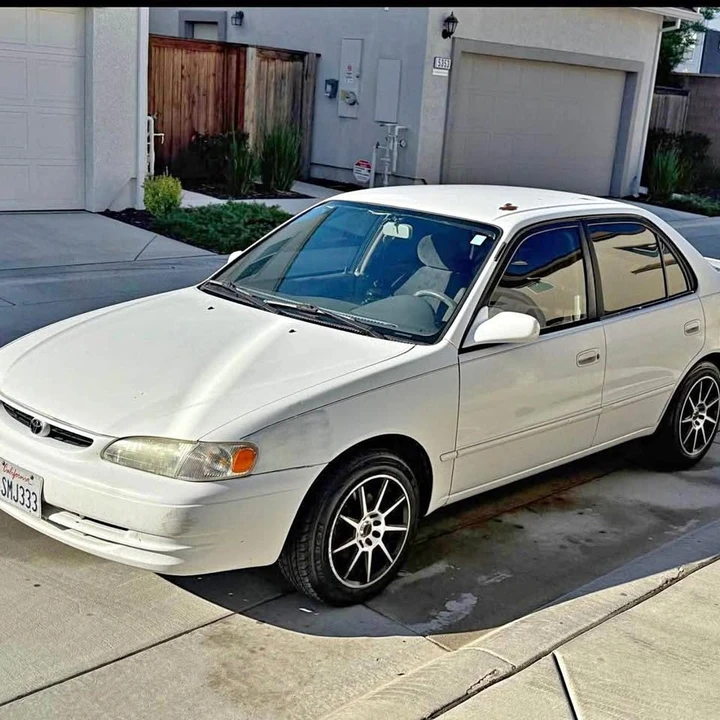 1999 Toyota Corolla 8th Gen - Image 1 of 5